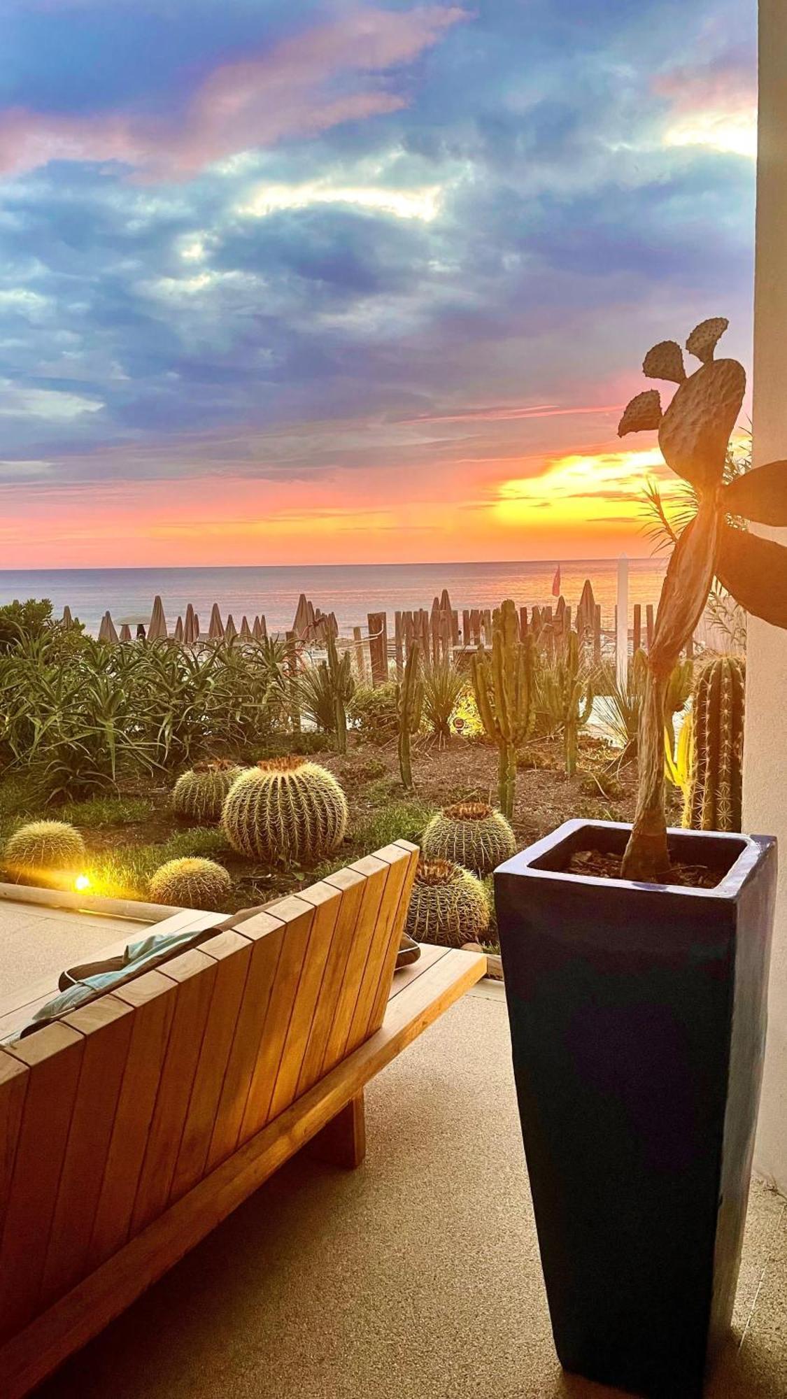 Ancora Resort อักเชียโรลี ภายนอก รูปภาพ